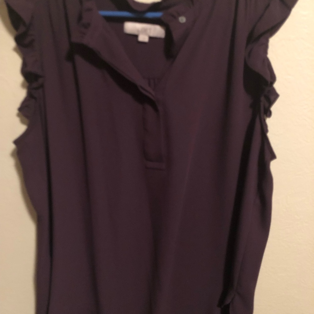 Eggplant purple Loft top with capsleeves